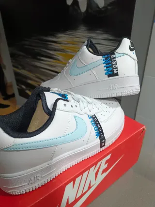 Nike Air Force 1 Blancas y Azules