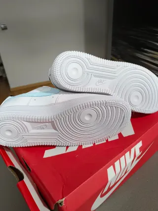 Nike Air Force 1 Blancas y Azules