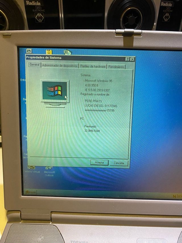 Ordenador Toshiba 460CDX Vintage Beige