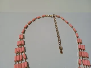 Collana donna colore oro e rosa con pietre e fiore