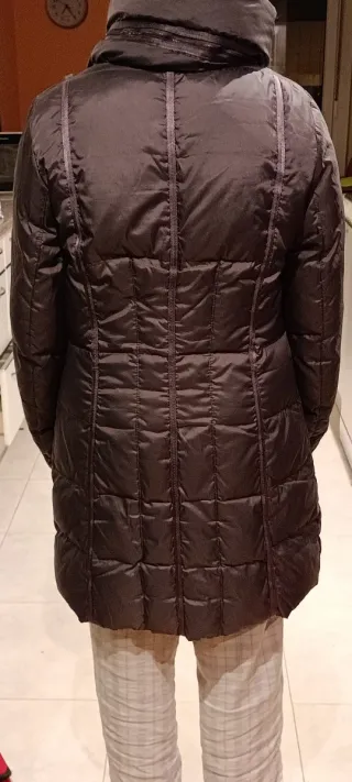 Cazadora Geox Talla M Negra. Buena calidad