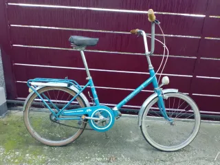 Bicicleta BH Bolero Roja y BH azul plegable