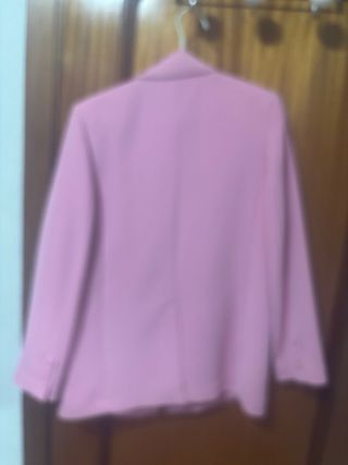 Chaqueta rosa chicle elegante