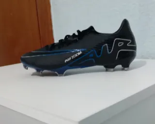 Botas de fútbol Nike Talla 39.5