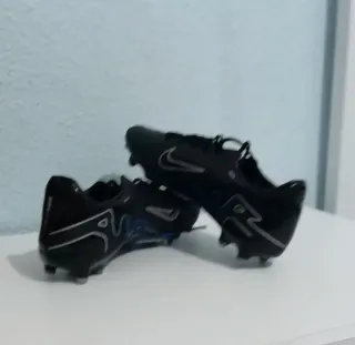 Botas de fútbol Nike Talla 39.5