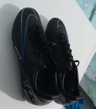 Botas de fútbol Nike Talla 39.5