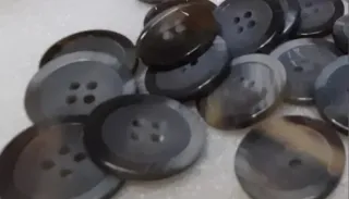 Lote 15 botones- 9 colores