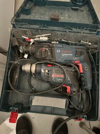 Sierra Circular Makita y 2 taladros Bosch