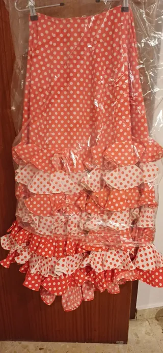 Falda flamenca volantes lunares