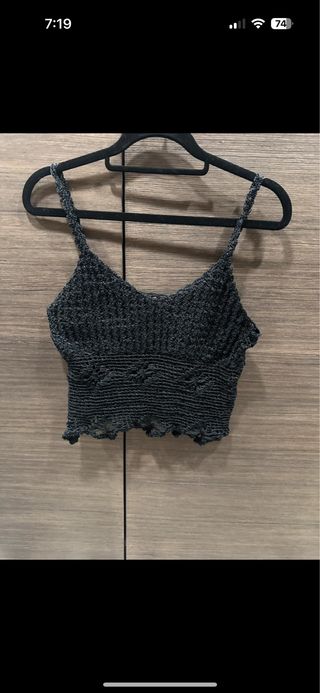 Top de tirantes negro