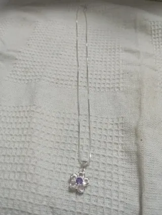 Conjunto Plata Collar y Pendientes Flor Morada