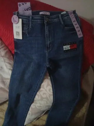 Pantalones vaqueros Tommy Hilfiger talla L/40