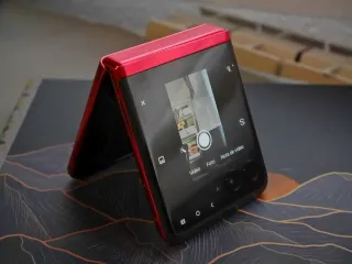 Motorola RAZR 40 Ultra Rosa