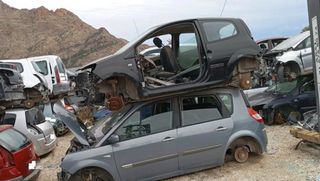 Bomba combustible renault 8200368239 twingo 228008