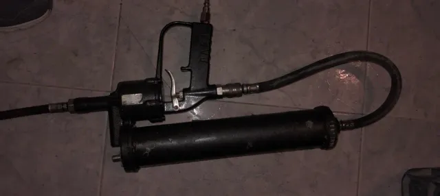 Pompa di lubrificazione pneumatica Samoa