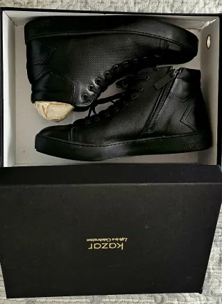 Zapatillas Kazar Leonid Altas Negras