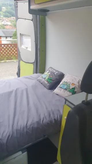 Mercedes-Benz Sprinter 2011