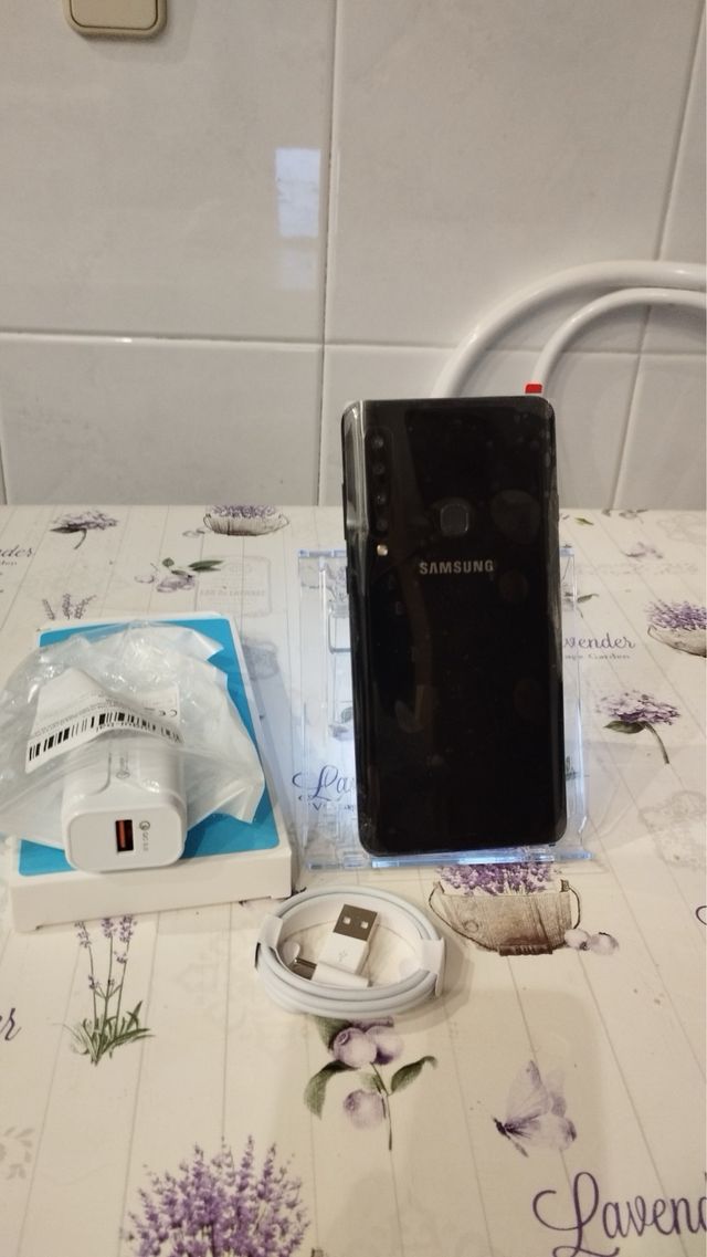 Samsung Galaxy A9 128GB Negro +ascesorios