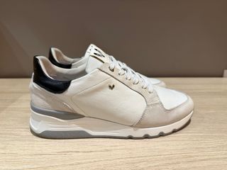 Zapatillas Martinelli Beige y Blancas