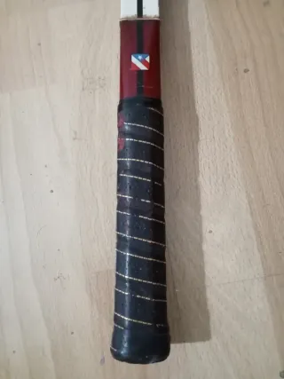 MAT LARRERE ANTIGUA RAQUETA TENIS MADERA