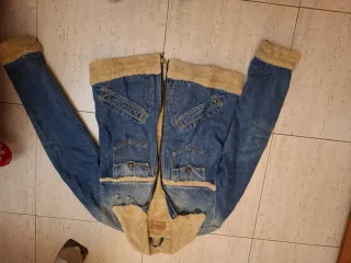 Chaqueta vaquera con forro de borreguito