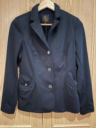 Chaqueta de concurso hípico negra