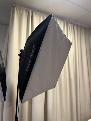 Focos de fotografía Neewer (2 unidades)