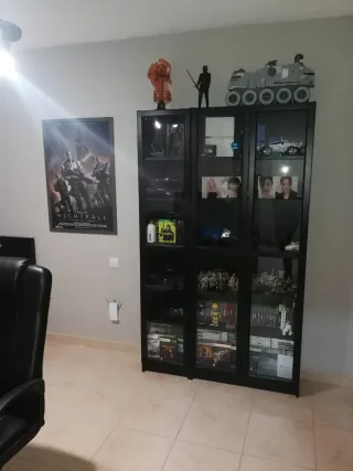 Vitrina Billy Ikea Negra Cristal 120.