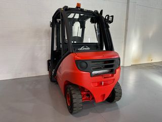 CARRETILLA ELEVADORA LINDE DIESEL H25D 2500 KG