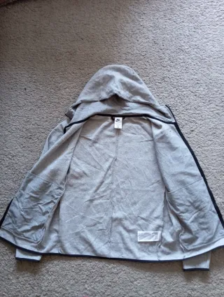 Sudadera Nike Tech Fleece Gris