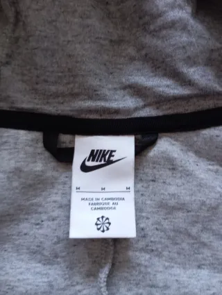 Sudadera Nike Tech Fleece Gris