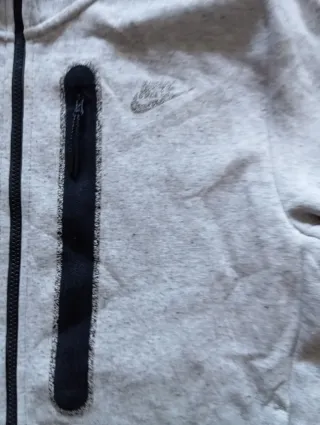 Sudadera Nike Tech Fleece Gris