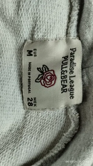 Sudadera corta gris y roja