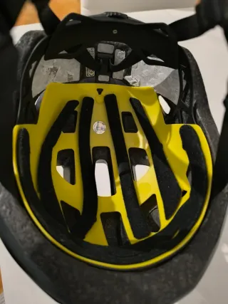 Casco Specialized Align II MIPS Negro