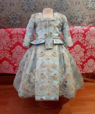 Traje de Fallera azul