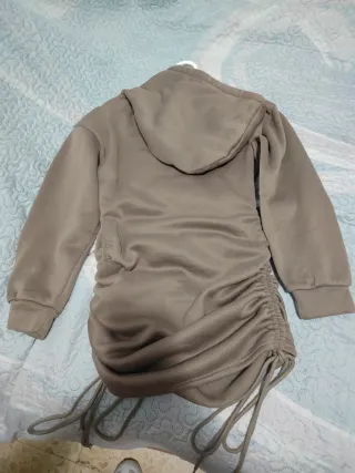Sudadera con capucha beige talla única