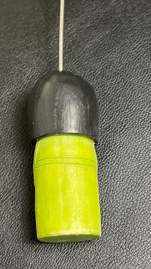 Figurine Kokeshi in Ceramica: Set di Tre Decorazioni