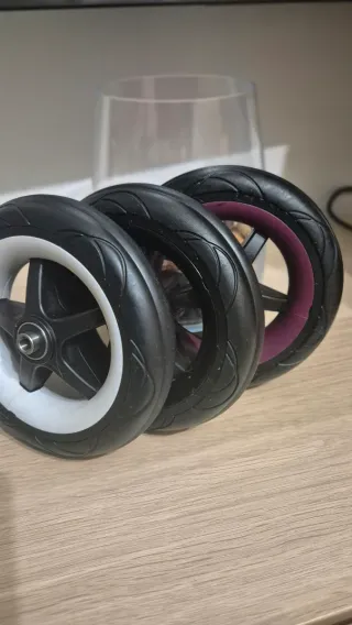 Bugaboo Bee 3/5 Rueda Delantera