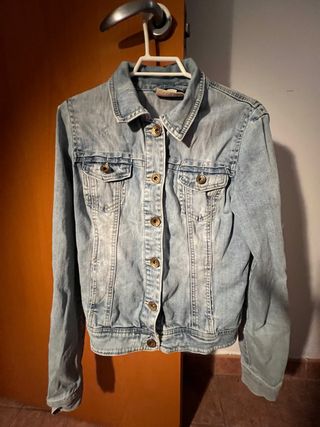 Chaqueta tejana vaquera Bershka Talla S