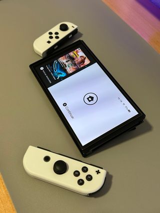 Nintendo Switch OLED Blanca y Negra con Garantía