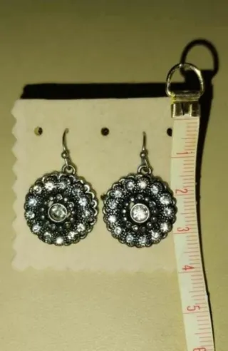 Pendientes plateados estilo vintage