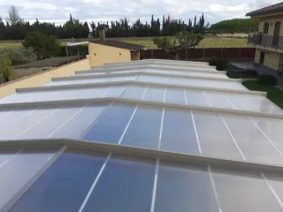 Policarbonato celular y  compacto