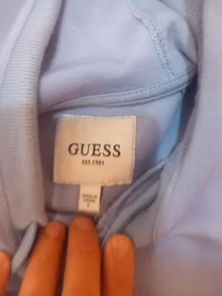 Felpa corta Guess con cappuccio