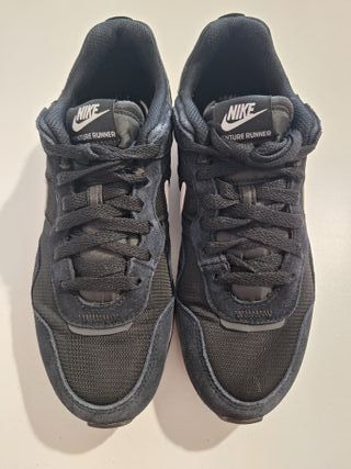 Zapatillas Nike Venture Runner Talla 40.5
