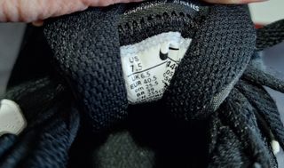 Zapatillas Nike Venture Runner Talla 40.5