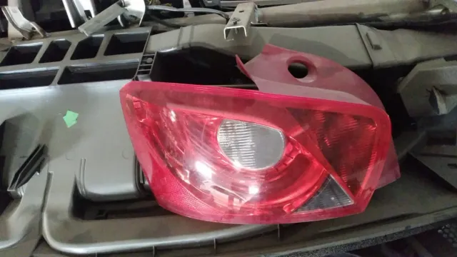 Piloto trasero izquierdo Ibiza 6J