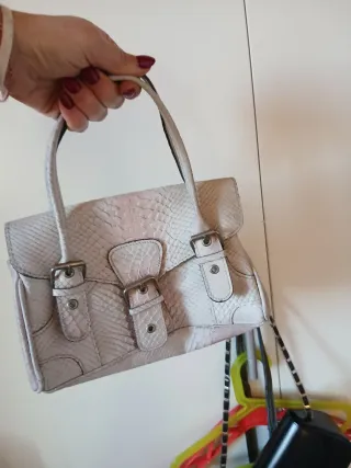 Borsetta a mano effetto pitone