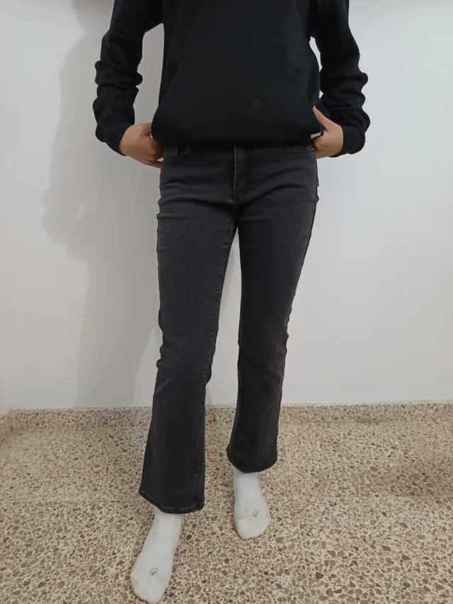 Vaqueros negros talla 34 con estrellas