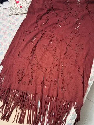 Sciarpa scialle bordeaux con frange