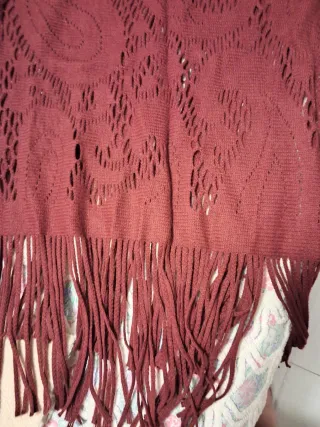 Sciarpa scialle bordeaux con frange